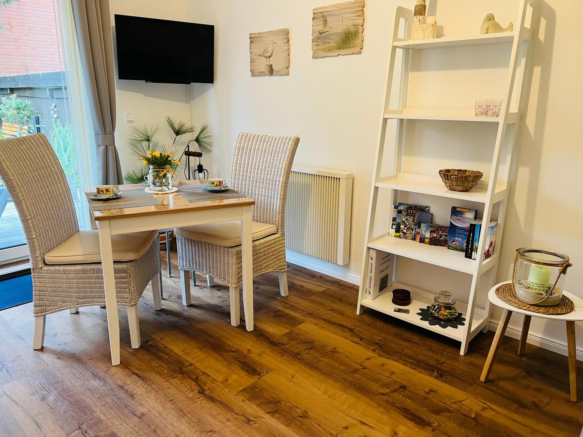 Seelund - Meeresrauschen Lauschen - Ruhiges Sonniges Apartment Mit Garten Und Terrasse Nahe Strand Und Ostsee Schönhagen Esterno foto